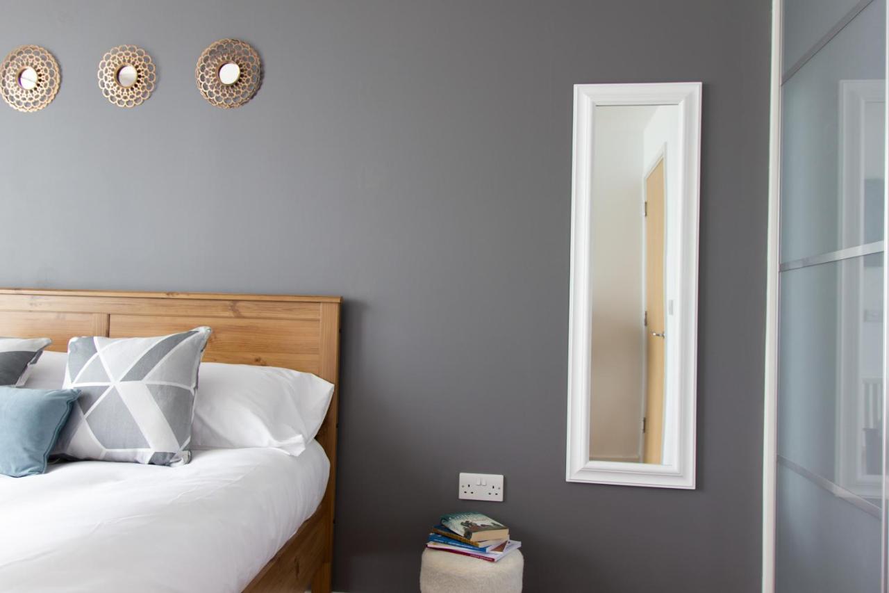 Tailor That Property - Chelsea House Мілтон-Кінз Екстер'єр фото