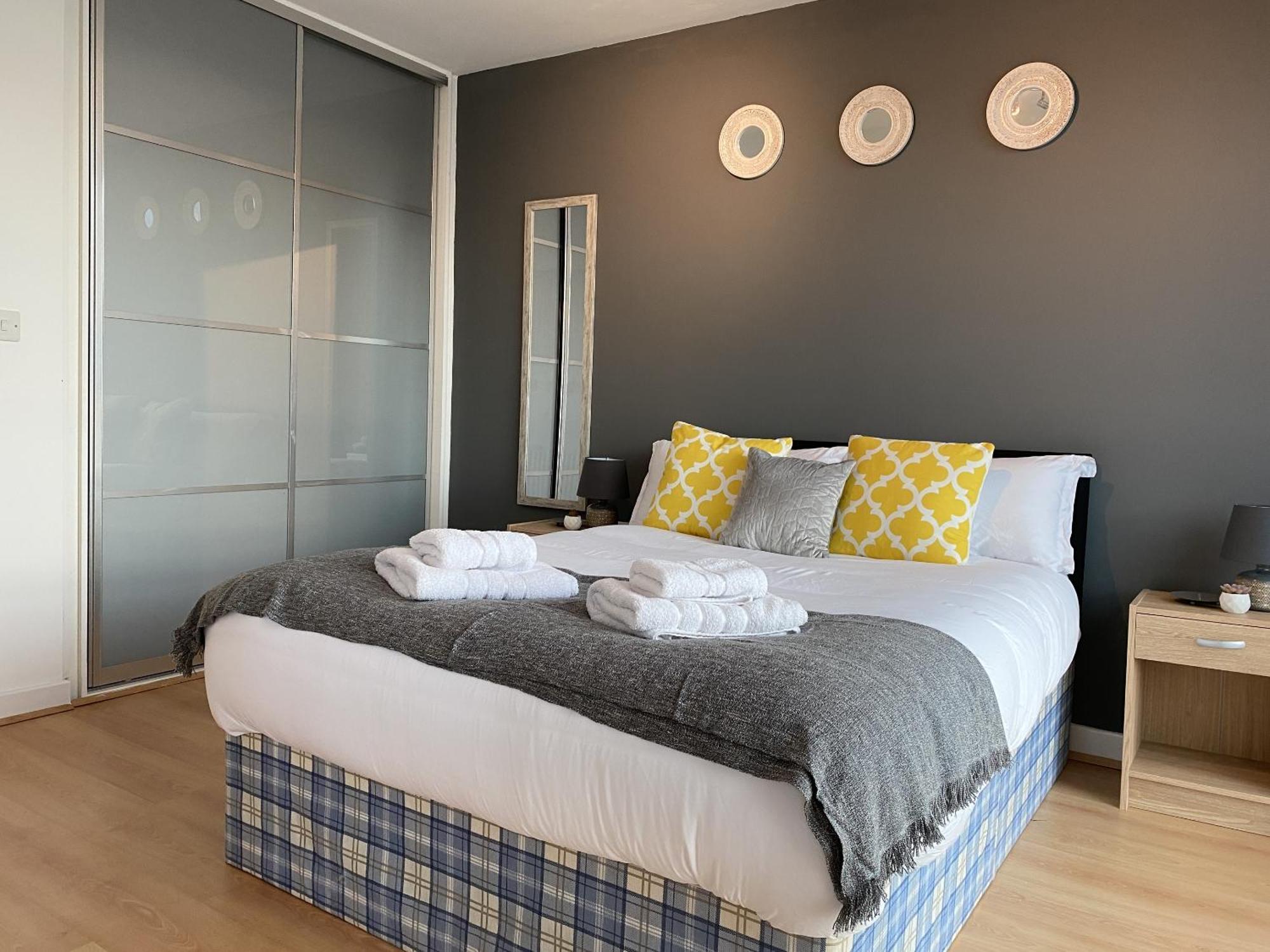 Tailor That Property - Chelsea House Мілтон-Кінз Екстер'єр фото