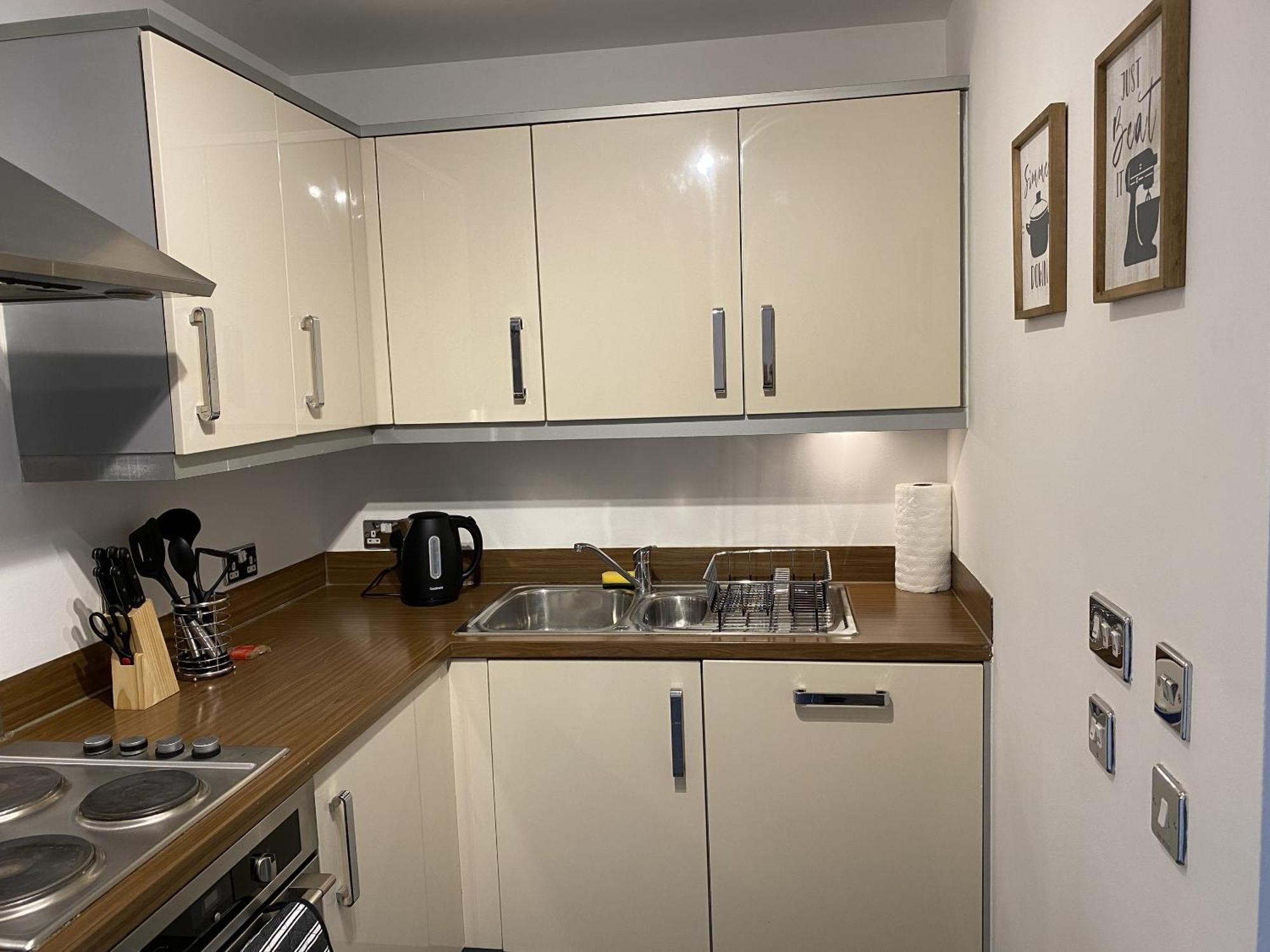 Tailor That Property - Chelsea House Мілтон-Кінз Номер фото